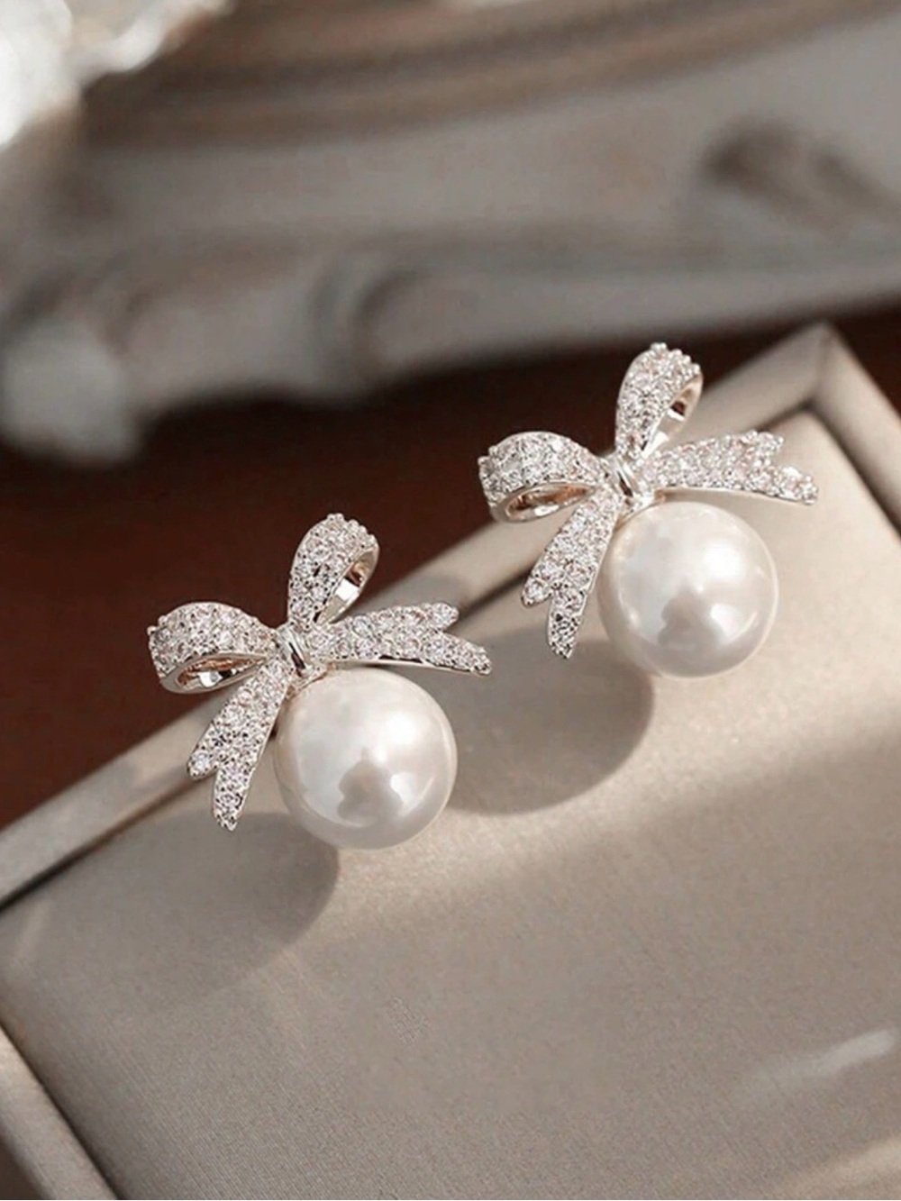 Elegant Bow Pearl Stud Earrings - Silver & White